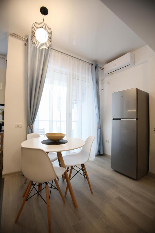 Premium Studios Mamaia Nord - Marea La 50M Năvodari Eksteriør billede
