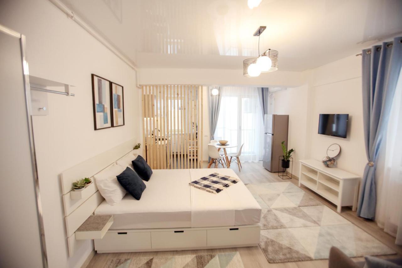 Premium Studios Mamaia Nord - Marea La 50M Năvodari Eksteriør billede