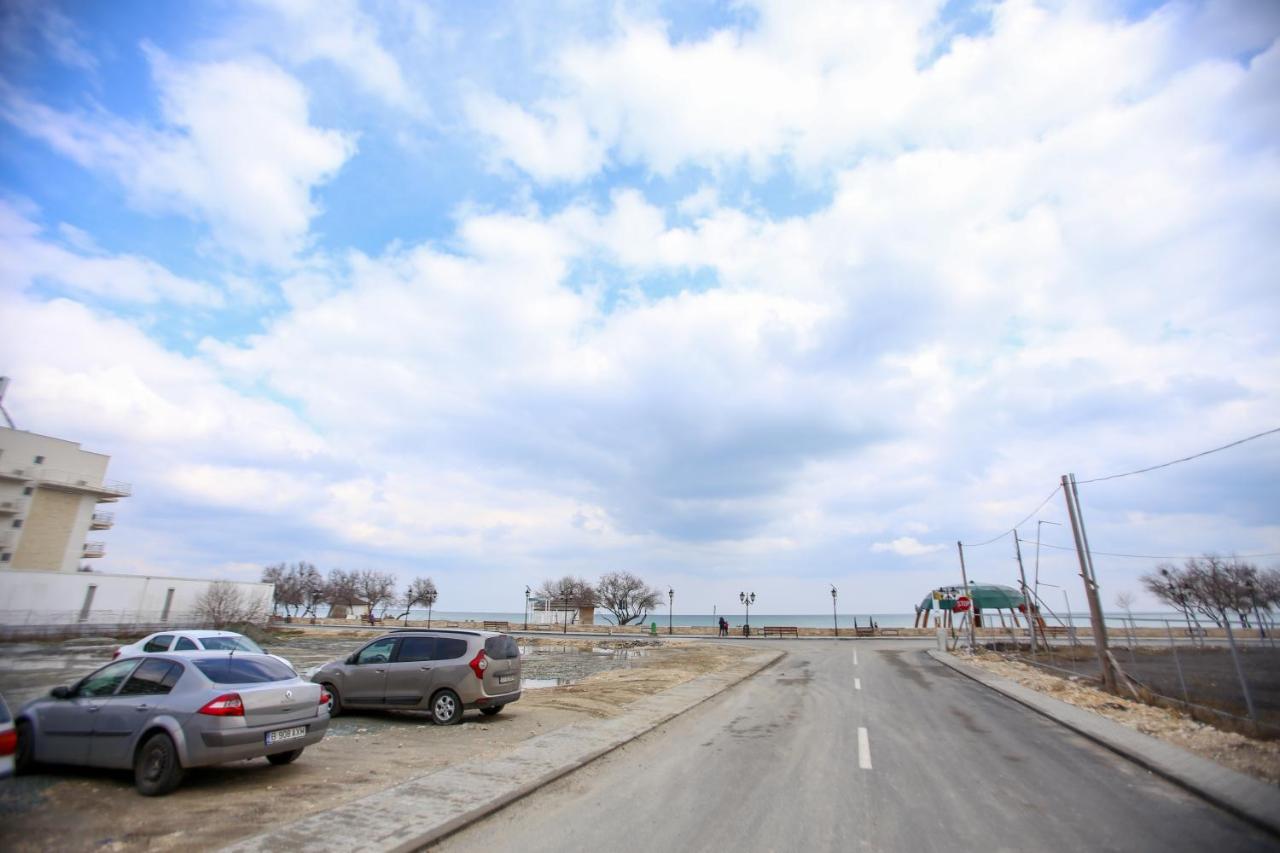 Premium Studios Mamaia Nord - Marea La 50M Năvodari Eksteriør billede