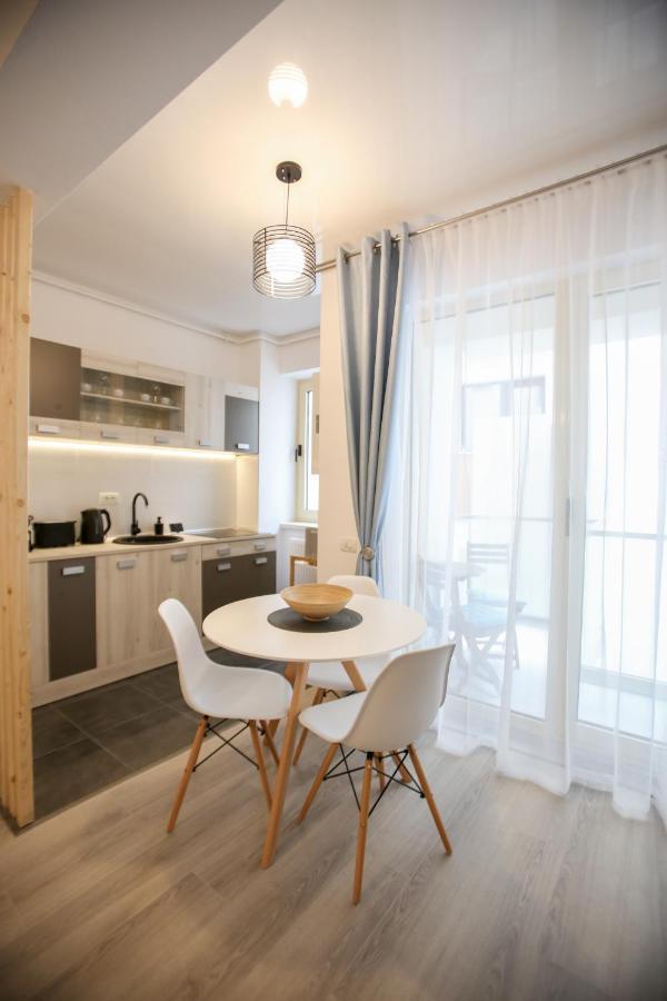 Premium Studios Mamaia Nord - Marea La 50M Năvodari Eksteriør billede